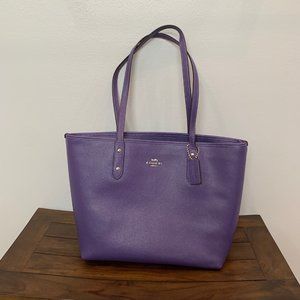 Coach City Tote - Purple Grape!  Perfect for Fall